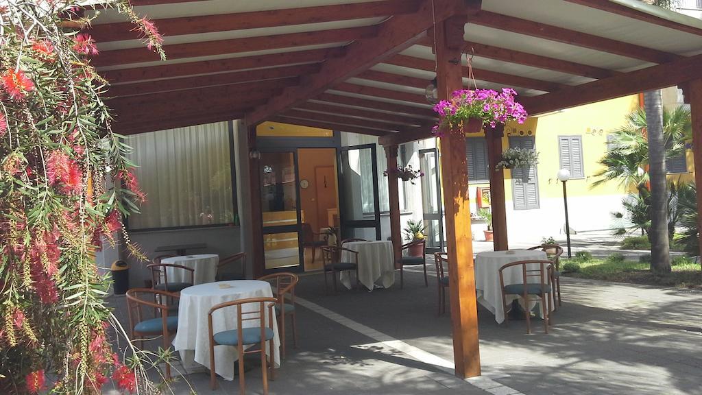 Oasi Park Hotel Mascali Ngoại thất bức ảnh